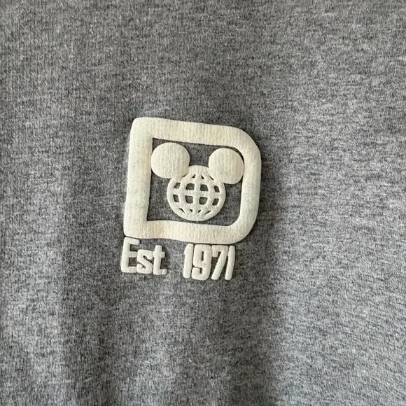 Walt Disney World Spirit Jersey Womens Medium Gray Sherpa Fleece Sweatshirt - Picture 6 of 6